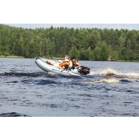 Моторно-килевая лодка Адмирал 360S