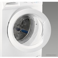 Стиральная машина Zanussi ZWSE680V
