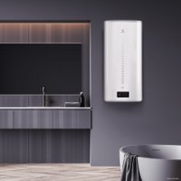 Накопительный электрический водонагреватель Electrolux EWH 50 Major LZR 3
