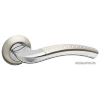 Металлическая дверь ДРД М-вайт в комплектации Кале плюс