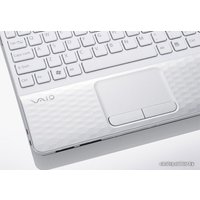 Ноутбук Sony VAIO VPC-EL2S1R/W