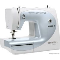 Электромеханическая швейная машина Bernina Bernette Moscow 2