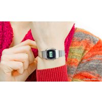 Наручные часы Casio LA670WEA-1E