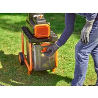 Садовый измельчитель Black & Decker BEGAS5800