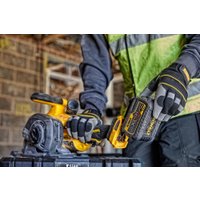 Штроборез DeWalt DCG200T2 (с 2-мя АКБ, кейс)