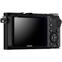 Беззеркальный фотоаппарат Samsung NX200 Body