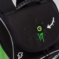 Школьный рюкзак Grizzly RAm-585-8 (черный/салатовый)