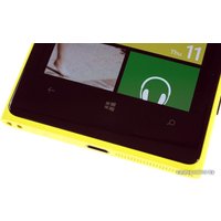 Телефон Nokia Lumia 1020 Yellow