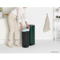 Мусорное ведро Brabantia Pedal Bin NewIcon 30 л (зеленая сосна)