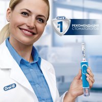 Электрическая зубная щетка Oral-B Kids Frozen D100.413.2KX