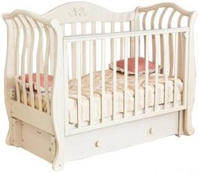 Классическая детская кроватка Красная звезда Юлиана C757