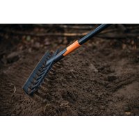 Грабли зубчатые Fiskars 1003466