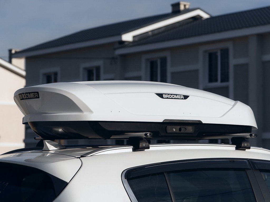 

Автобокс Broomer Venture L 430 (белый глянец)