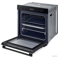 Электрический духовой шкаф Samsung NV7B4420ZAW/WT