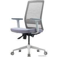 Офисное кресло Bestuhl S30 White Pl без подголовника и рег. подлокотником (черная сетка/серая ткань) в Витебске