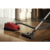 Пылесос Miele Compact C2 Cat & Dog SDBF5 (красный)