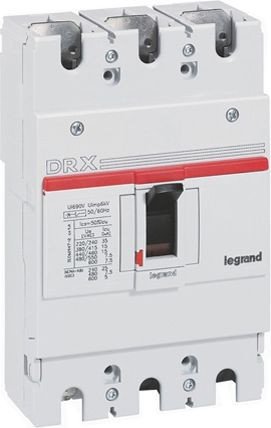 

Выключатель автоматический Legrand DRX 250/160A 3P 18kA 027228
