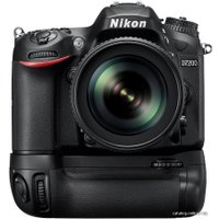 Зеркальный фотоаппарат Nikon D7200 Kit 18-105mm VR