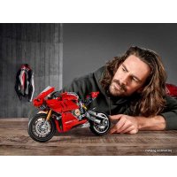 Конструктор LEGO Technic 42107 Ducati Panigale V4 R