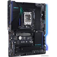Материнская плата ASRock Z690 Extreme