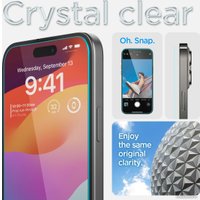 Защитное стекло Spigen Glass TR EZ Fit для iPhone 15 AGL06907