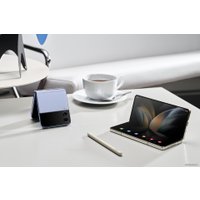 Телефон Samsung Galaxy Z Flip4 8GB/256GB (синий)
