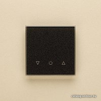 Беспроводной выключатель для жалюзи DeLUMO Senso одноканал. трехклавишный 337 (сияющий черный)