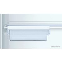 Холодильник Bosch KIV 38X20 RU