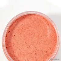  Levrana Скраб антицеллюлитный Личи и перец 300 г