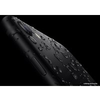 Телефон Apple iPhone SE 256GB (черный)