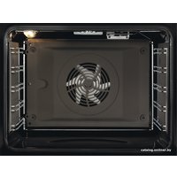 Электрический духовой шкаф Electrolux EOE5C71X