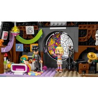 Конструктор LEGO Wednesday 76781 Комната в общежитии Уэнсдей и Энид