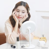 Косметическое зеркало Doco Daylight Mirror Pro HZJ001 (белый)