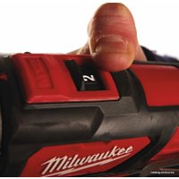 Ударная дрель-шуруповерт Milwaukee M12 BPD-202C 4933441940 (с 2-мя АКБ, кейс)