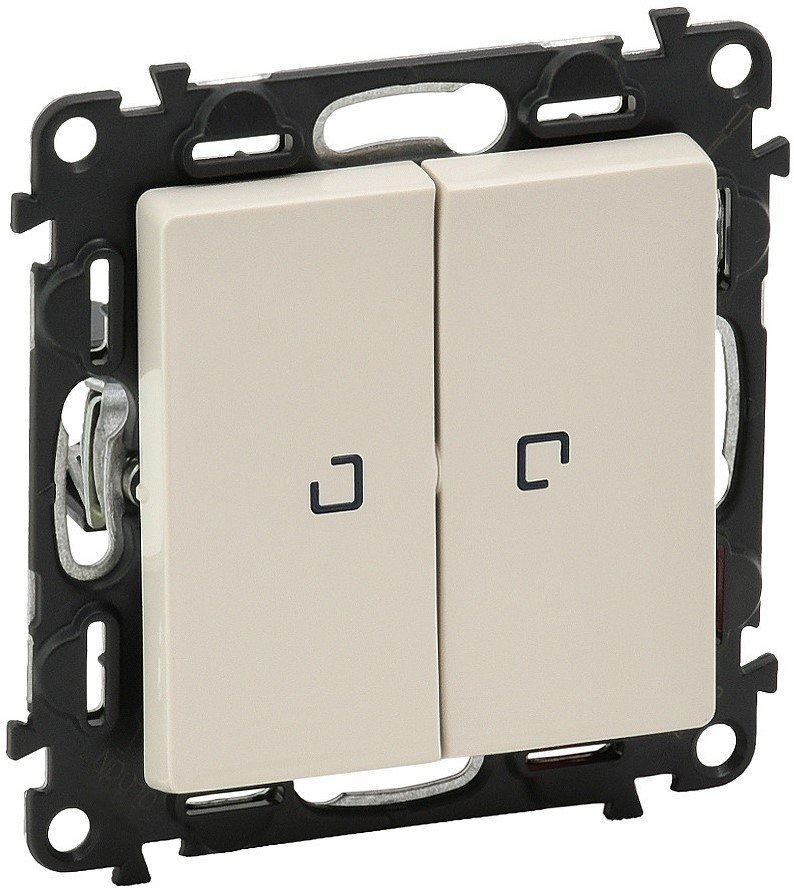 

Выключатель проходной Legrand Valena Life 7 525 09