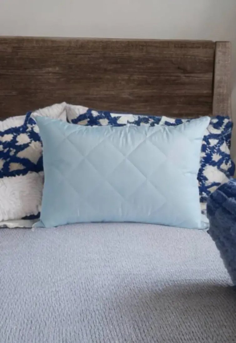 Спальная подушка Vitok Стеганая 38x58 24С-07.007