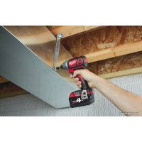 Винтоверт Milwaukee M18 BID-402C 4933443580 (с 2-мя АКБ, кейс)