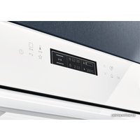 Микроволновая печь Electrolux EVK8E00V
