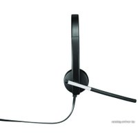 Офисная гарнитура Logitech H650e USB Stereo