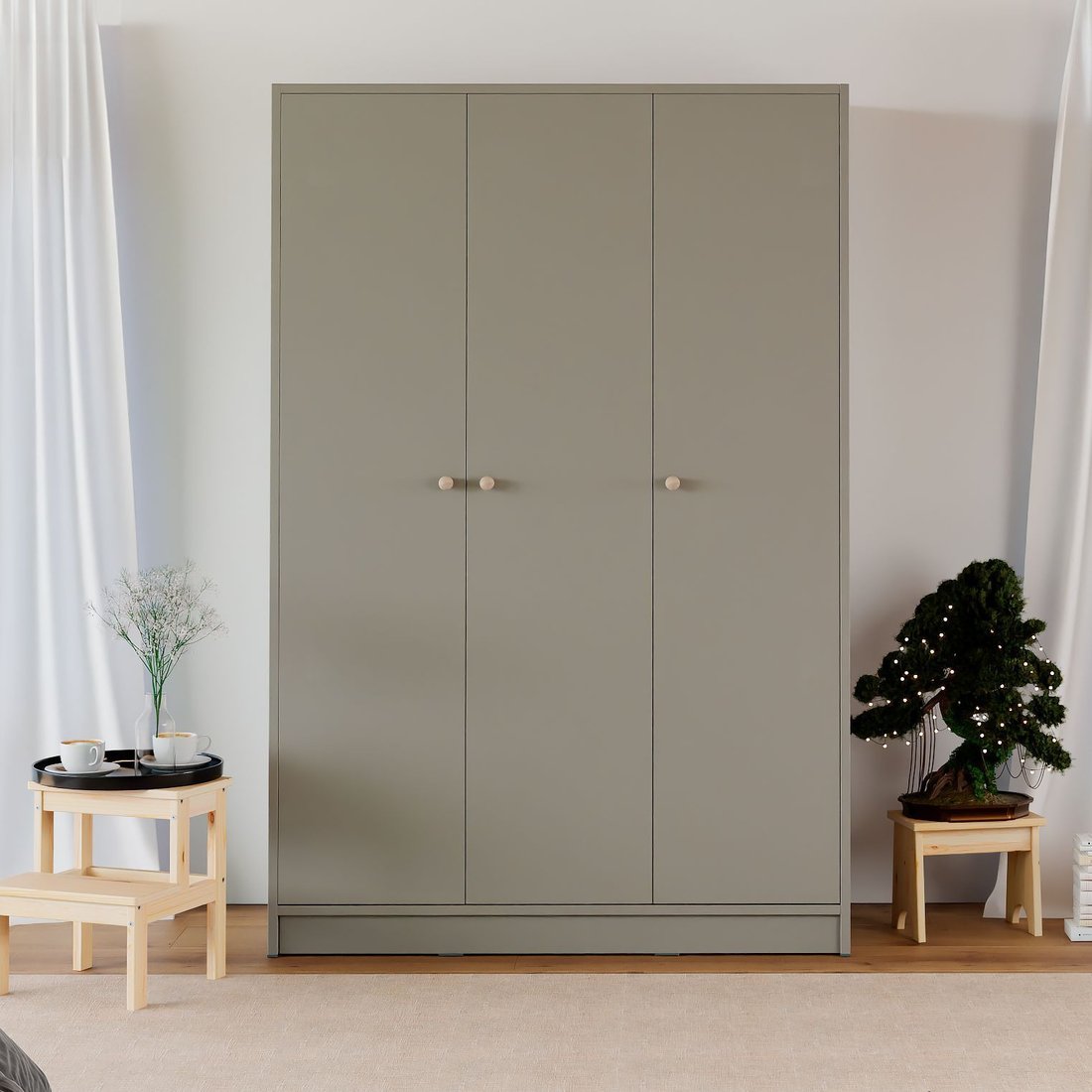 

Шкаф распашной Диприз Марм 3дв. 1170х550х1750 Д.70047.1 (шиншилла серая)