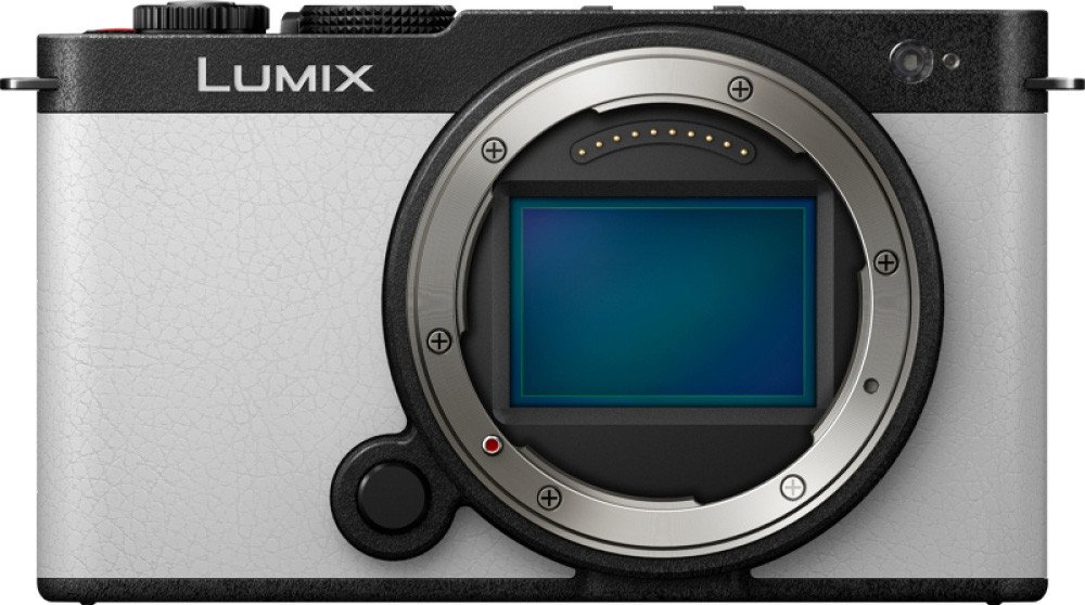 Беззеркальный фотоаппарат Panasonic Lumix S9 Body (белый)