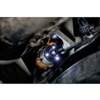 Гайковерт DeWalt DCF922M2 (с 2-мя АКБ, кейс)
