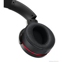 Наушники Sony MDR-XB950BT