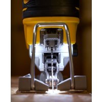 Электролобзик Stanley SFMCS650B (без АКБ)