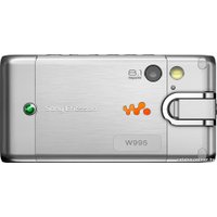 Кнопочный телефон Sony Ericsson W995 Walkman