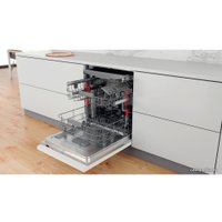 Встраиваемая посудомоечная машина Whirlpool WIS 7020 PEF
