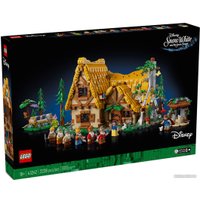 Конструктор LEGO Disney 43242 Домик Белоснежки и семи гномов