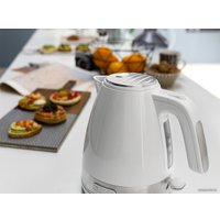 Электрический чайник DeLonghi Active Line KBLA2000.W