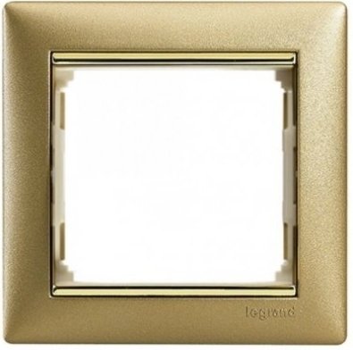 

Рамка Legrand Valena 7 703 01