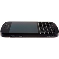Телефон BlackBerry Q10